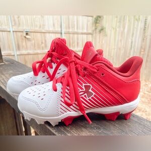 Under Armor Leadoff Low Jr. Youth Molded Cleat Athletic Shoes NWOT